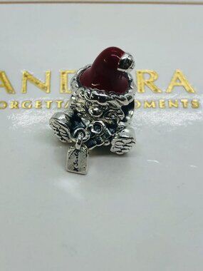 Pandora Seated Santa Claus & Present Charm